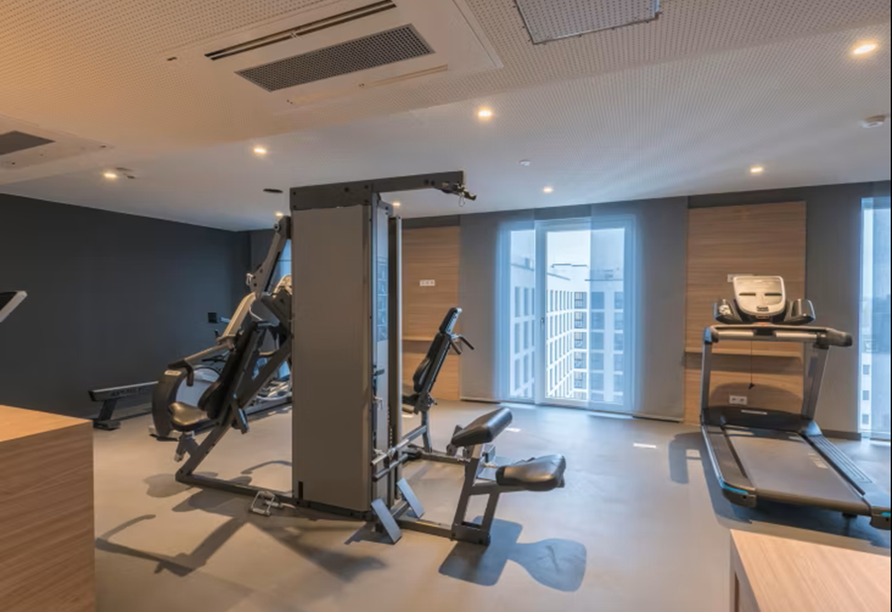 Der Fitnessraum bietet ideale Möglichkeiten für Ihr tägliches Training.