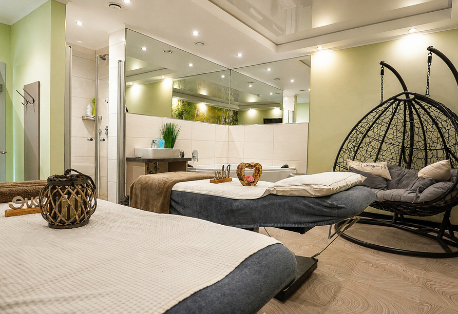 Lassen Sie den Alltagsstress bei einer wohltuenden Massage einfach hinter sich. 