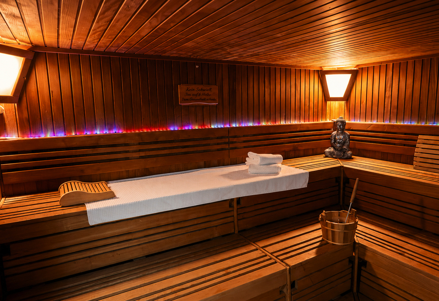 Entspannung pur verspricht die finnische Sauna.