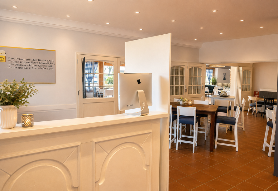 Rezeption im Hotel Dreimädelhaus