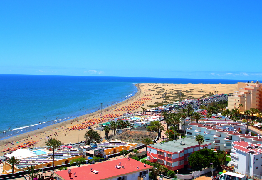 Ausblick auf den Strand von Ihrem HL Suitehotel Playa del Inglés