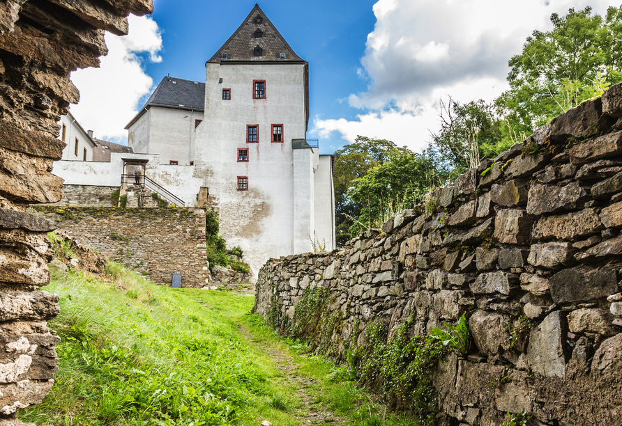 Die beeindruckende Architektur des Gesundheitsresorts verbindet Eleganz mit historischem Charme.