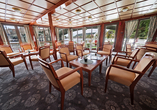 In der Lounge und Bar an Bord erwarten Sie erfrischende Getränke.