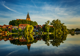 Lassen Sie sich von Mölln mit der historischen Altstadt und der St.-Nicolai-Kirche begeistern.