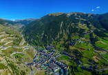 Spektakulärer Panoramablick vom Aussichtspunkt Roc del Quer