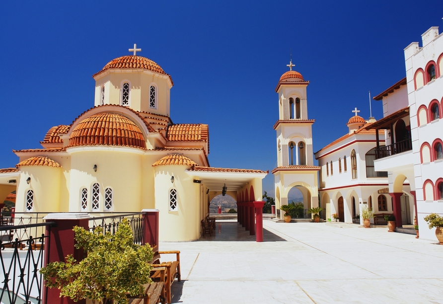 Die eindrucksvolle Kirche Agios Petros und Agios Pavlos in Spili auf Kreta