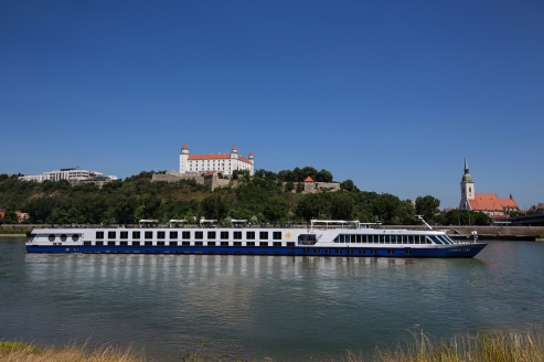 Herzlich willkommen an Bord von COMPASS CARA!
