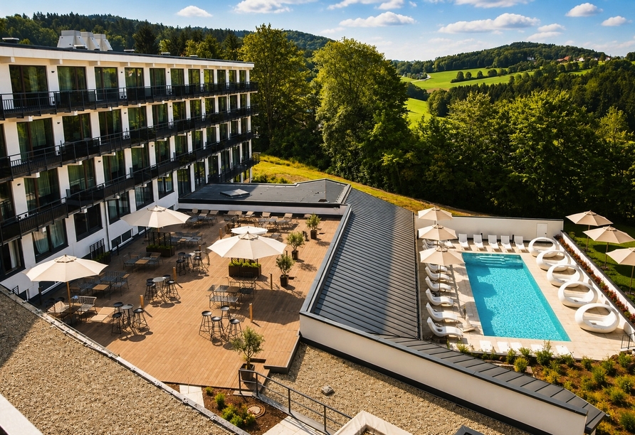 Das Hotel Sonnenhof Grafenau begrüßt Sie zu Ihrer wohlverdienten Auszeit.