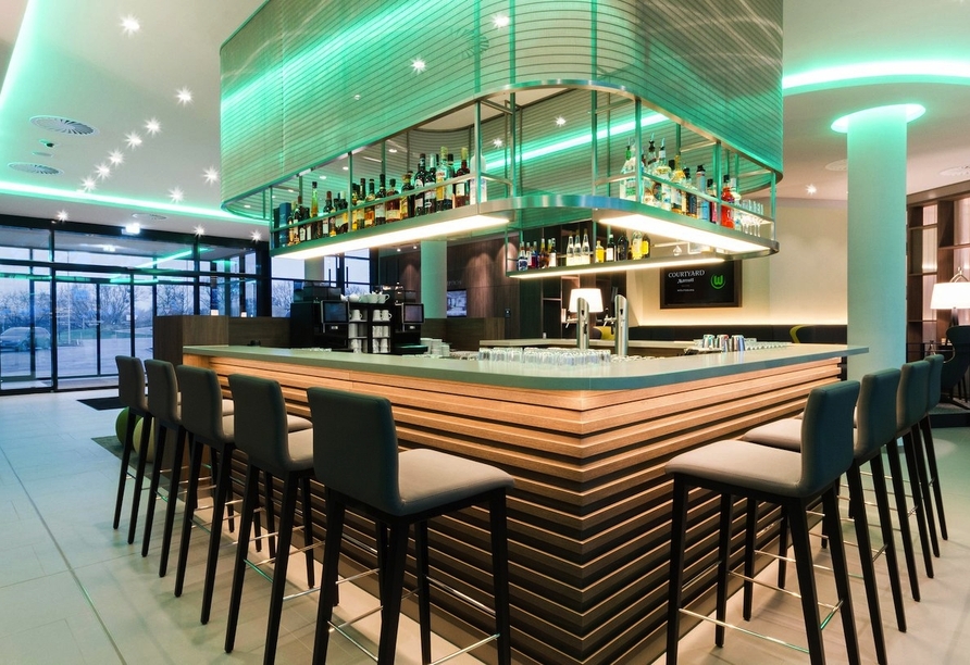 Die Hotelbar bietet den perfekten Ausklang für einen erlebnisreichen Tag.
