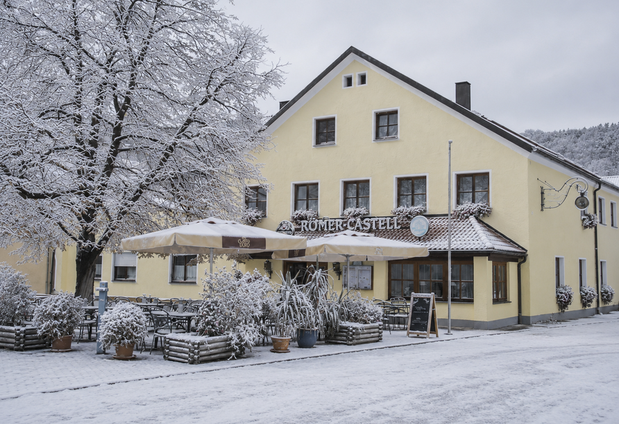 Das Wirtshaus und Hotel Römercastell präsentiert sich auch im Winter von seiner schönsten Seite.