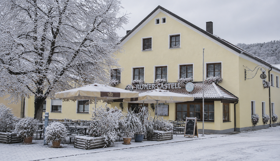 Das Wirtshaus und Hotel Römercastell präsentiert sich auch im Winter von seiner schönsten Seite.