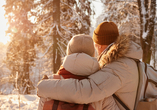 Die winterliche Landschaft lädt zu entspannten Spaziergängen und Wanderungen ein.