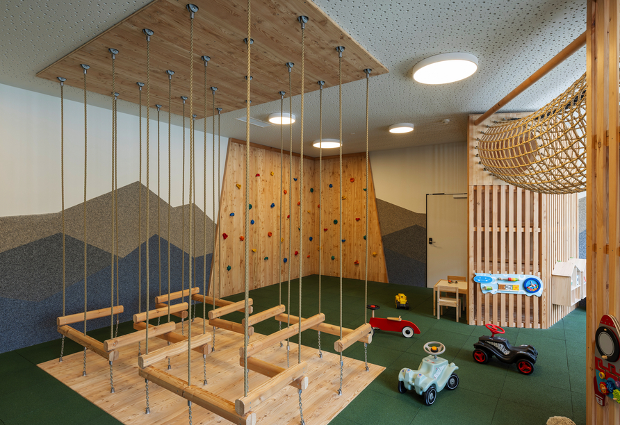 Indoor-Kinderspielbereich im JUFA Hotel Werfenweng