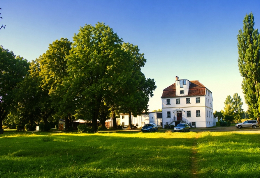 Herzlich willkommen im Hotel Weisser Schwan in Zossen!