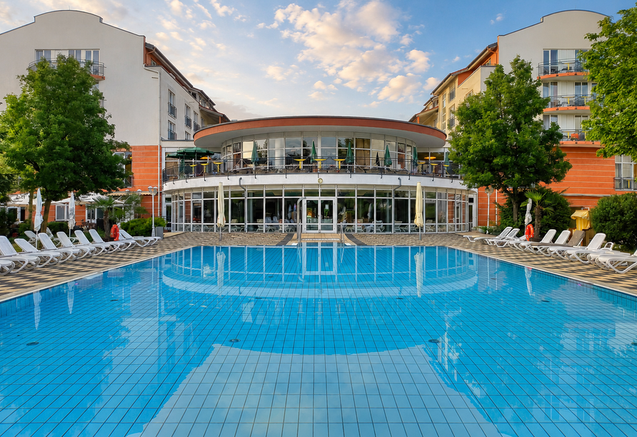 Ihr Hotel begrüßt Sie herzlich im schönen Bad Gögging.
