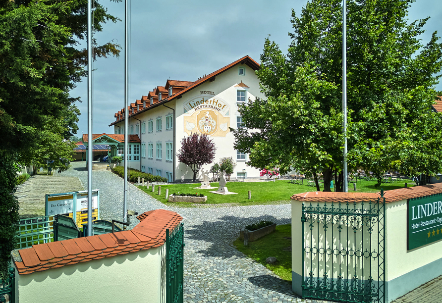 Herzlich willkommen im Hotel Linderhof!
