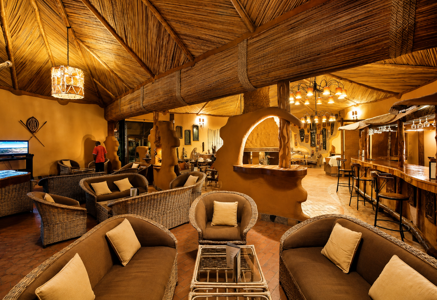 Lassen Sie sich vom authentischen Ambiente der Amboseli Sopa Lodge (Beispielhotel) begeistern.