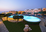 Freuen Sie sich auf Ihren Aufenthalt im Mareblue Beach Resort auf Korfu.