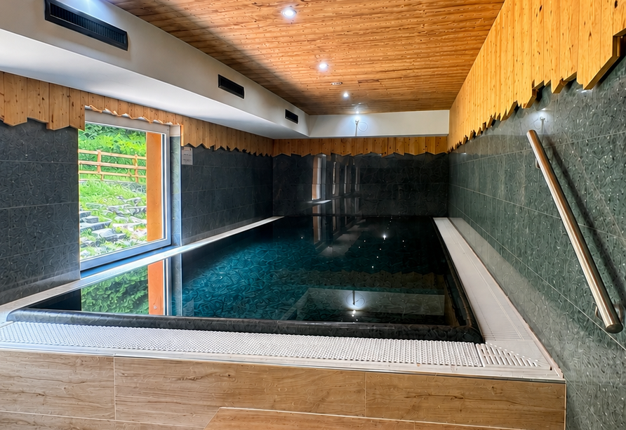 Hallenbad des Hotels