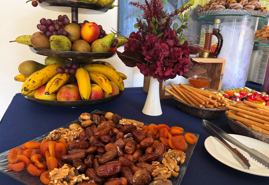 Das abwechslungsreiche Buffet hält für jeden Geschmack das Passende bereit.