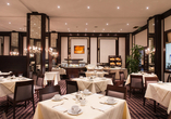 Stärken Sie sich morgens im Frühstücksrestaurant des Hotels. 