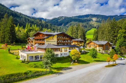 Das Hotel Wieseneck liegt idyllisch im Grünen und bietet eine herrlich ruhige Atmosphäre.