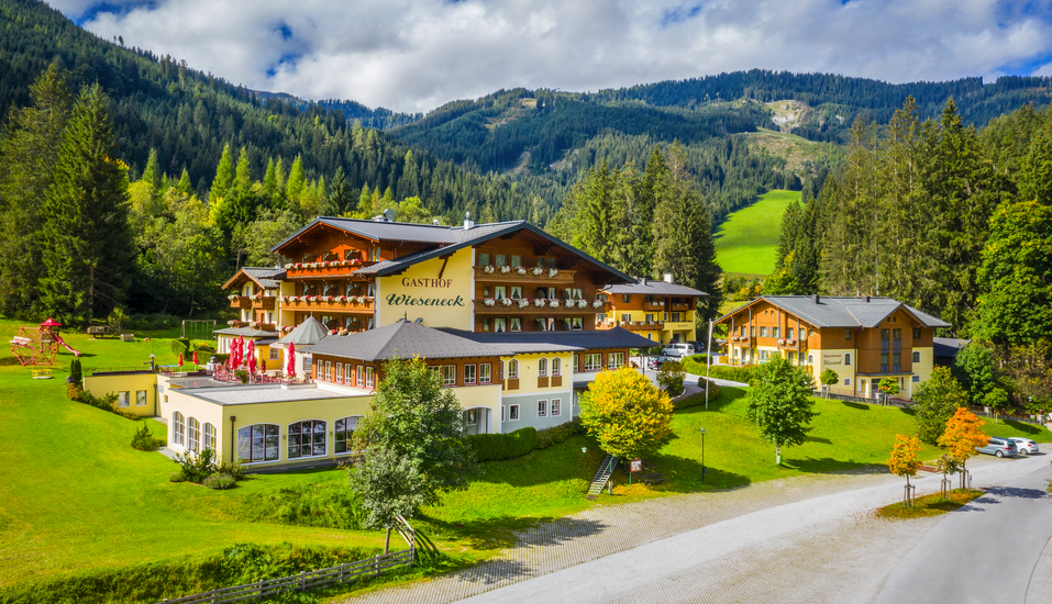 Das Hotel Wieseneck liegt idyllisch im Grünen und bietet eine herrlich ruhige Atmosphäre.