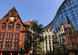 Das alte Stadthaus und die Berswordt-Halle am Friedensplatz in Dortmund