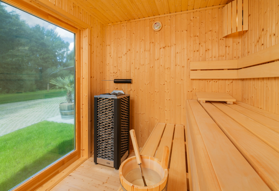 Sauna des Hotels mit Blick ins Grüne