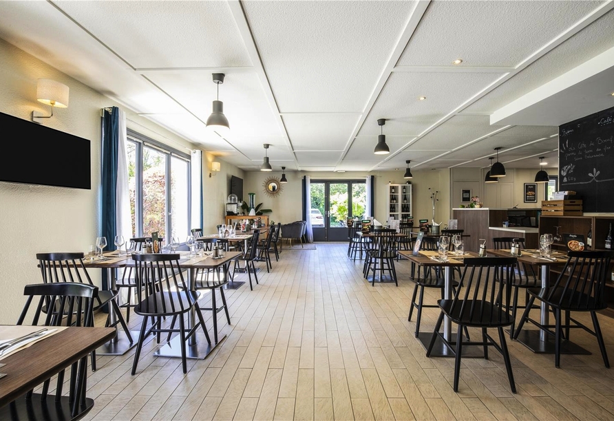 Restaurant des Beispielhotels Hôtel Restaurant Campanile Fougères