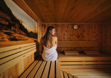 Die Sauna sorgt für wohltuende Wärme und entspannte Momente.