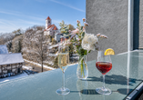 Von der Dachterrasse genießen Sie einen herrlichen Panoramablick über Göttingen und die umliegende Landschaft.