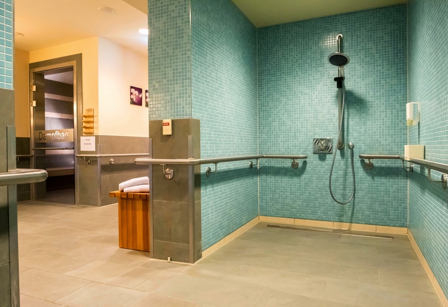 Die Spa-Dusche sorgt für eine wohltuende Erfrischung und rundet entspannte Wellnessmomente ab.