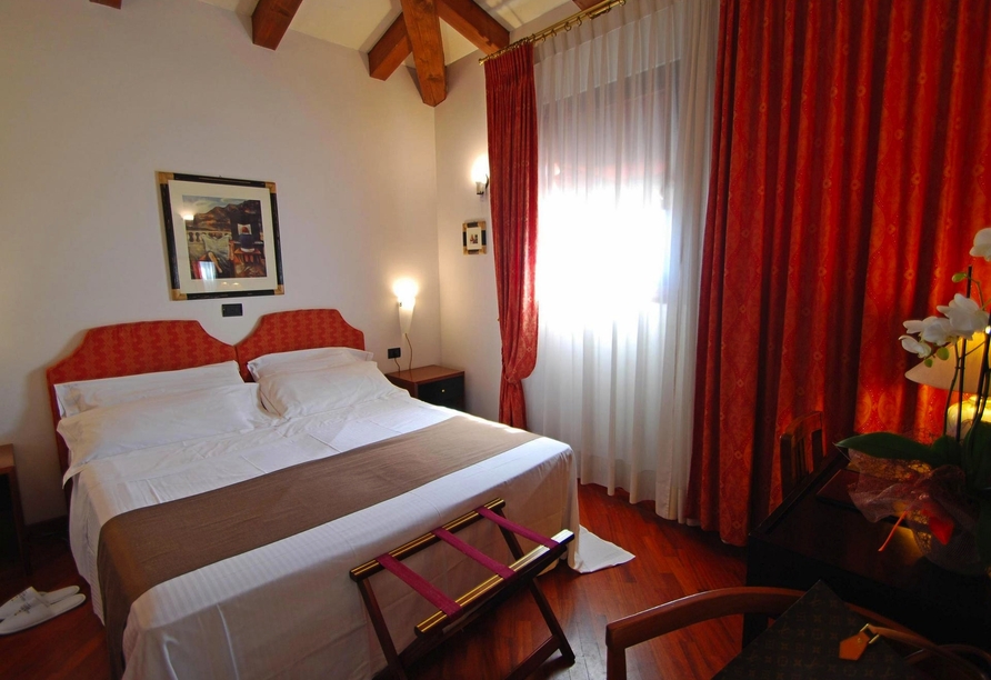 Beispiel eines Doppelzimmers im Beispielhotel Hotel Alla Rocca