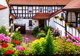 Herzlich willkommen im traditionellen Landhotel Kains Hof. | KI bearbeitet