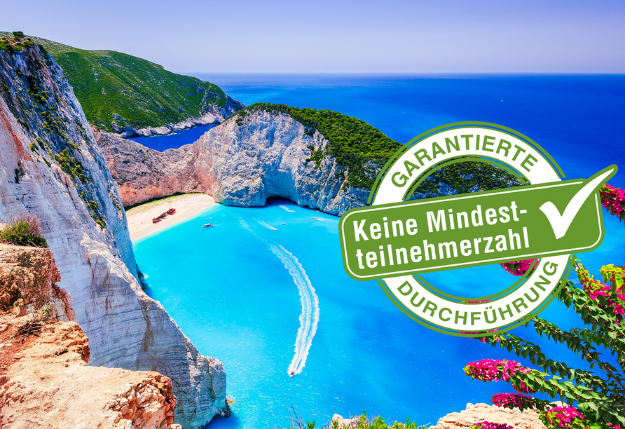 Freuen Sie sich auf schimmerndes Wasser, versteckte Buchten und mit Glück auch auf Schildkröten auf Zakynthos.