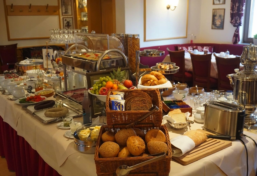 Freuen Sie sich auf einen genussvollen Start in den Tag am abwechslungsreichen Frühstücksbuffet.