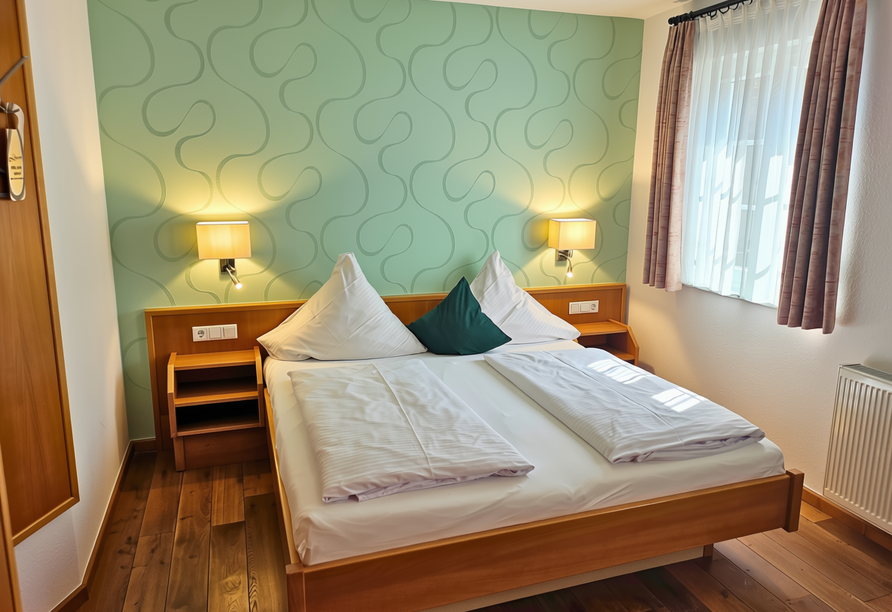 Beispiel eines Doppelzimmers Standard im Hotel Lindenhof Osterspai