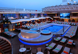 Pooldeck an Bord der Koningsdam