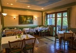 Das Restaurant bietet den passenden Rahmen für genussvolle Stunden in gemütlicher Atmosphäre.