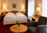 Beispielbild eines Doppelzimmers Business Haupthaus | KI bearbeitet