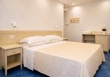 Beispiel eines Doppelzimmers im Hotel San Valentino Terme & Spa | KI bearbeitet