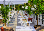 Auf der Restaurantterrasse erwarten Sie genussvolle Stunden unter freiem Himmel.