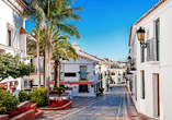 Entdecken Sie die weiß getünchten Häuser in Ihrem Urlaubsort Benalmádena.