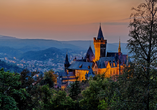 Lernen Sie bei einem Rundgang durch das Schloss Wernigerode mehr über die Geschichte des Harzes.