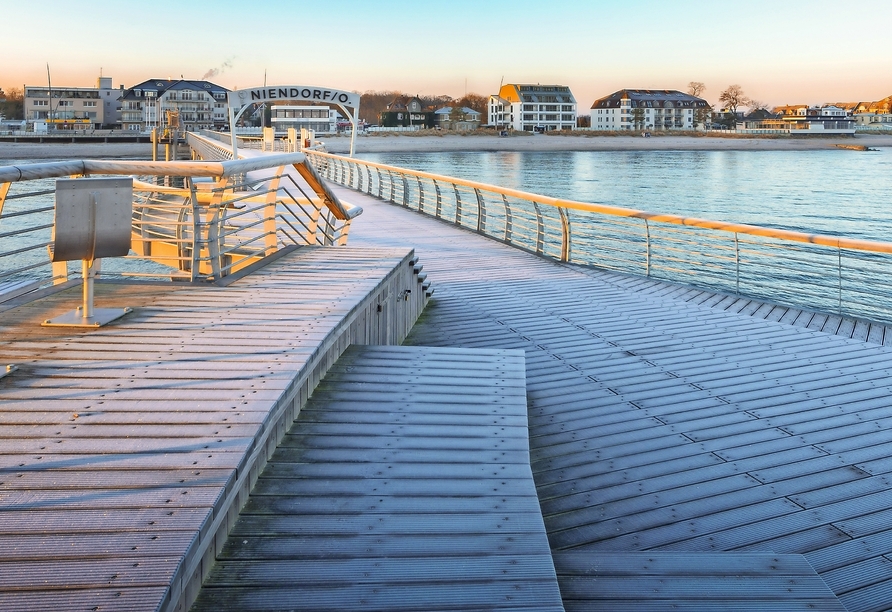 Die Seebrücke Niendorf am Timmendorfer Strand ist ein schönes Fotomotiv.