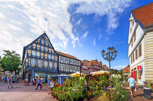 Malerische Fachwerkhäuser prägen das historische Stadtbild von Celle.