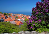Blick auf Gudhjem auf der Insel Bornholm, Dänemark