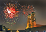 Genießen Sie während Ihres Silvesterurlaubs grandiose Ausblicke auf Münchens Top Sehenswürdigkeiten.