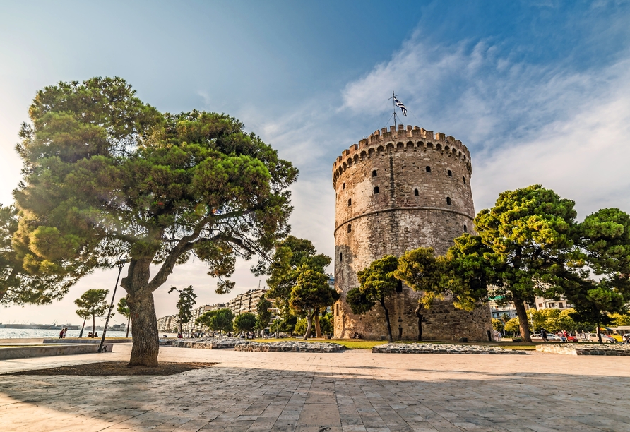Sie machen unter anderem Halt am Weißen Turm von Thessaloniki.